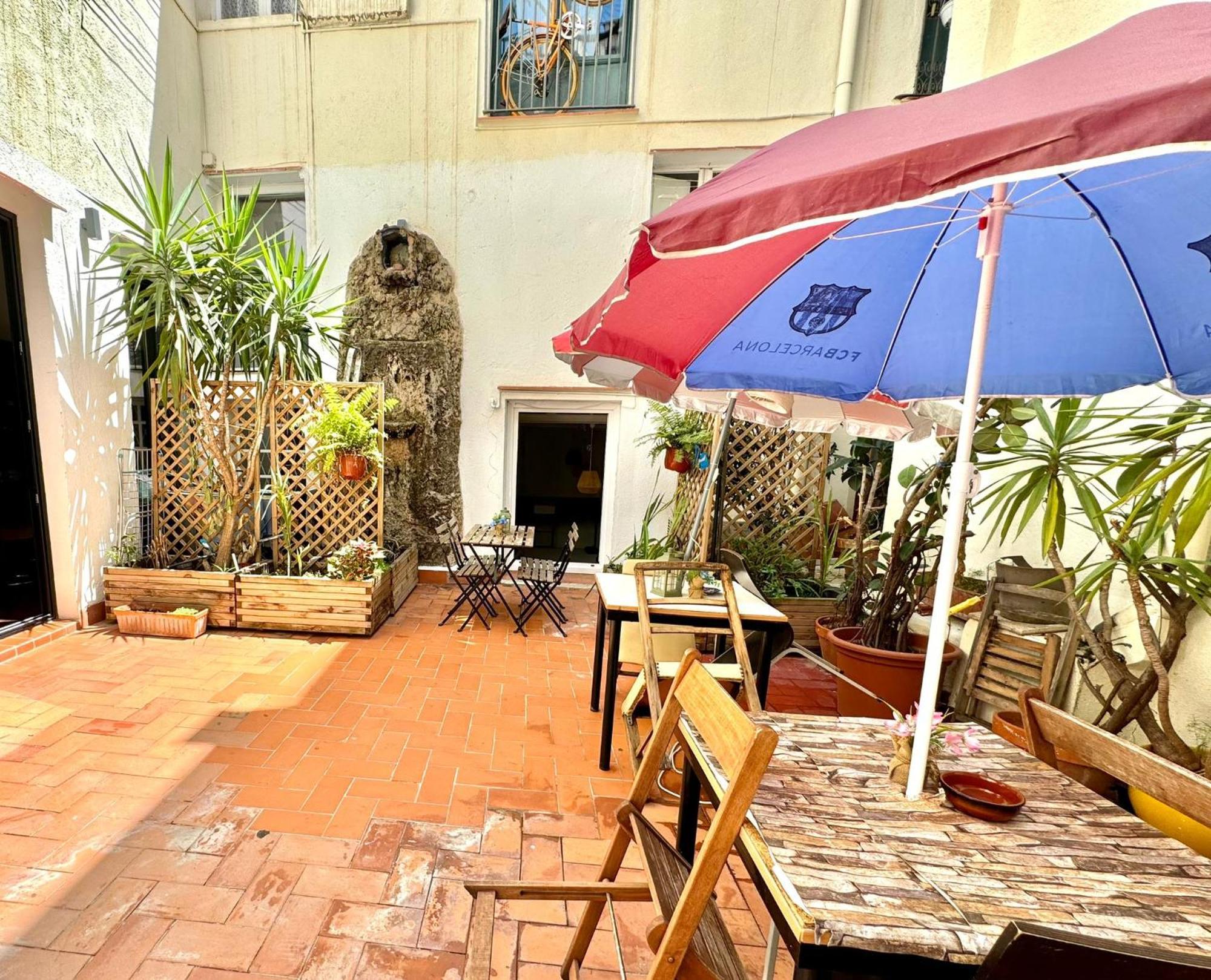 Habitacion Para Grupos Hasta 8 En Plena Rambla De Cataluna Barcelona Exteriör bild