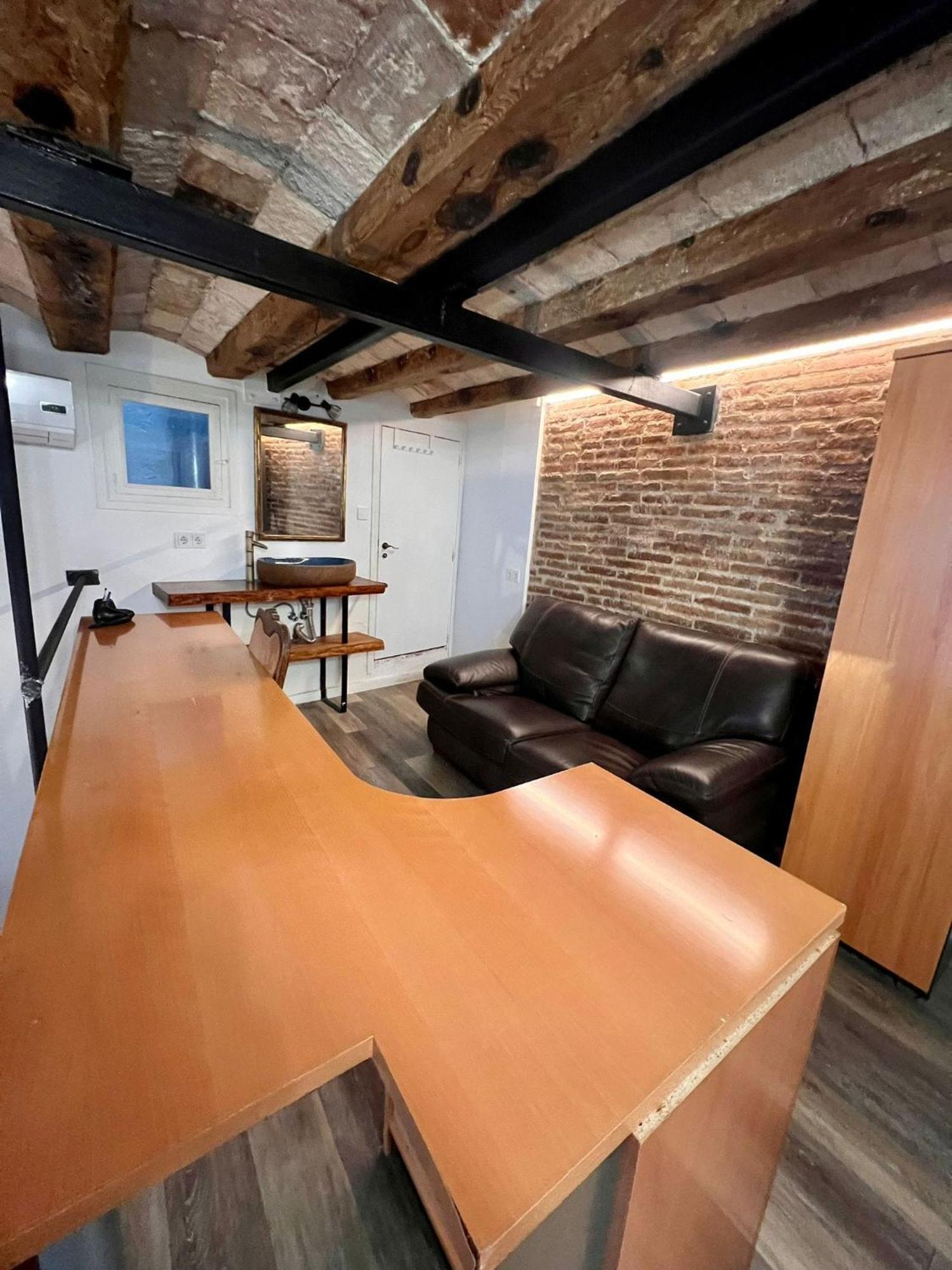 Habitacion Para Grupos Hasta 8 En Plena Rambla De Cataluna Barcelona Exteriör bild