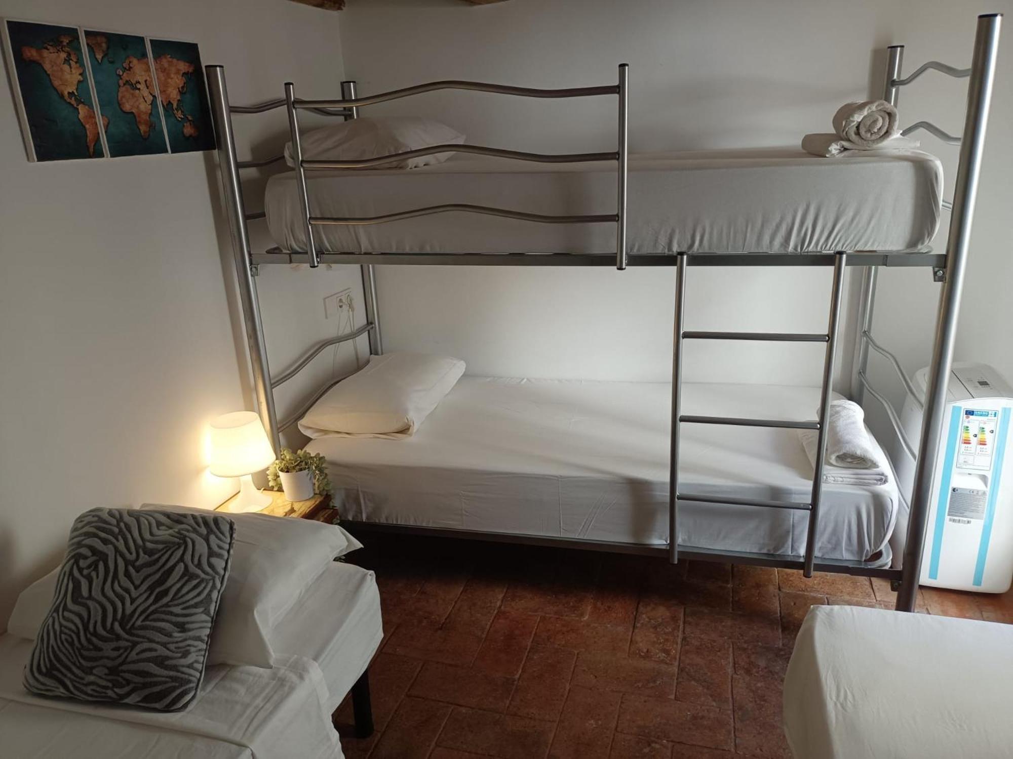 Habitacion Para Grupos Hasta 8 En Plena Rambla De Cataluna Barcelona Exteriör bild