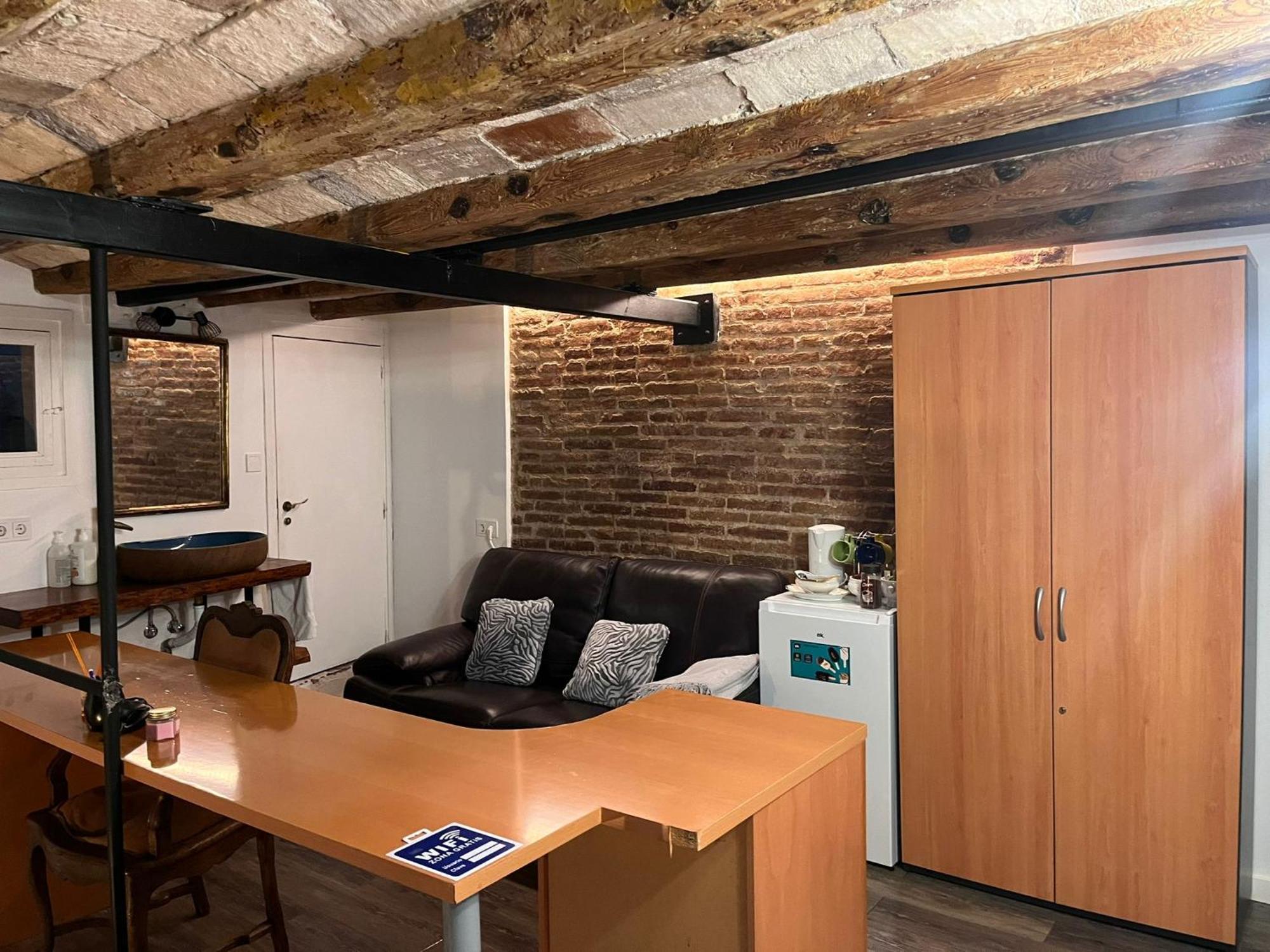 Habitacion Para Grupos Hasta 8 En Plena Rambla De Cataluna Barcelona Exteriör bild