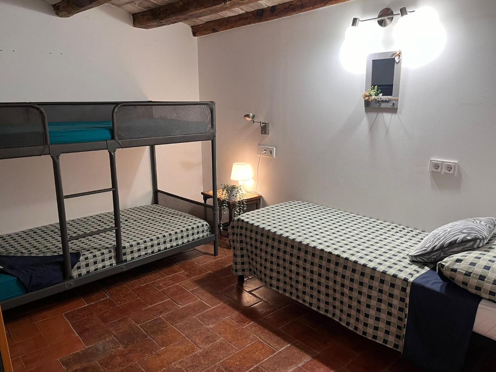 Habitacion Para Grupos Hasta 8 En Plena Rambla De Cataluna Barcelona Exteriör bild